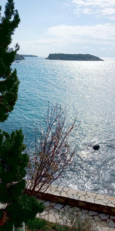 Aparthotel Gorgones, Sea-Front, Great View Kardhamili Exterior foto