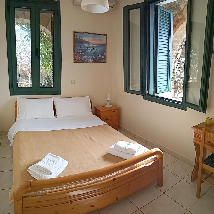 Aparthotel Gorgones, Sea-Front, Great View Kardhamili Exterior foto