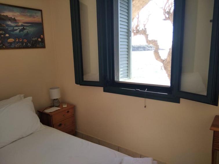 Aparthotel Gorgones, Sea-Front, Great View Kardhamili Exterior foto